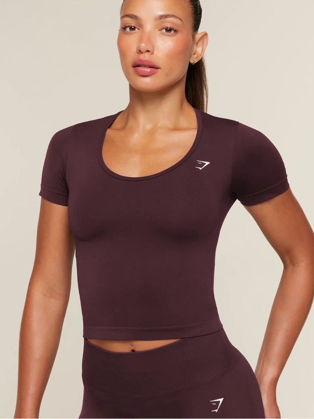 Gymshark Short Sleeve Scoop Crop Tee - Plum